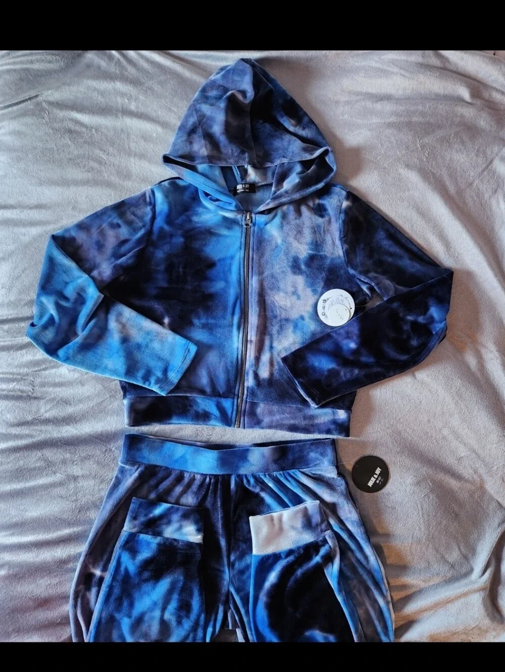 Blue Set - Picture 1 of 5